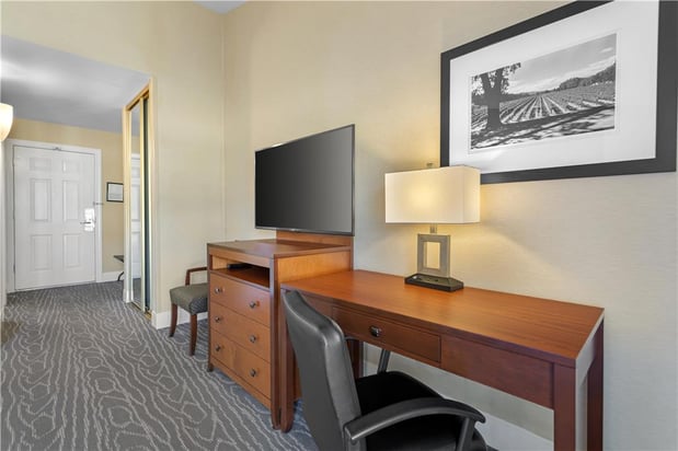 Images Best Western Plus Stevenson Manor