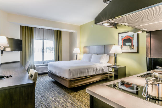 Images Candlewood Suites Hartford Downtown by IHG