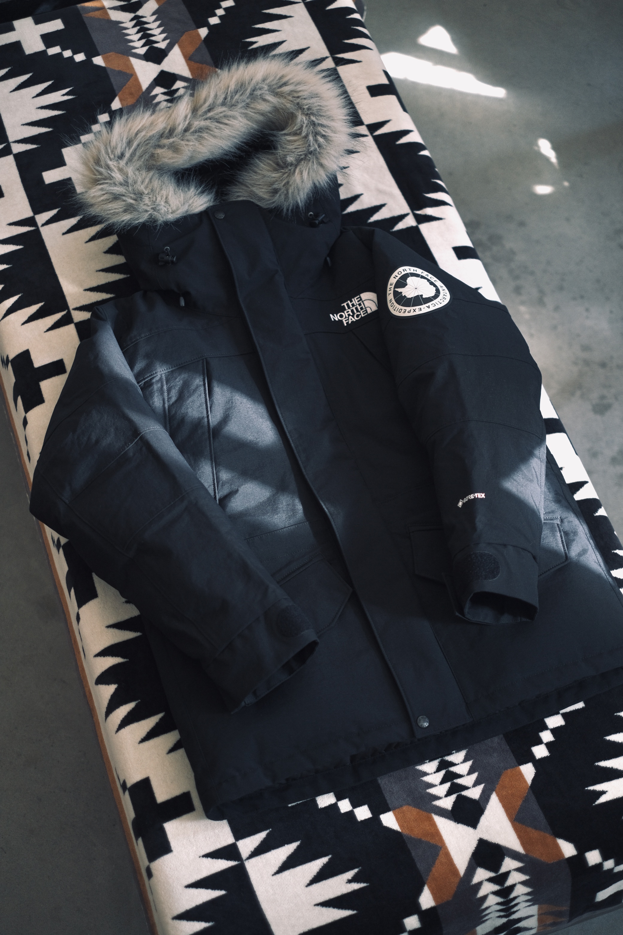 Images THE NORTH FACE MAN (ザ・ノース・フェイス マン) LUCUA1100