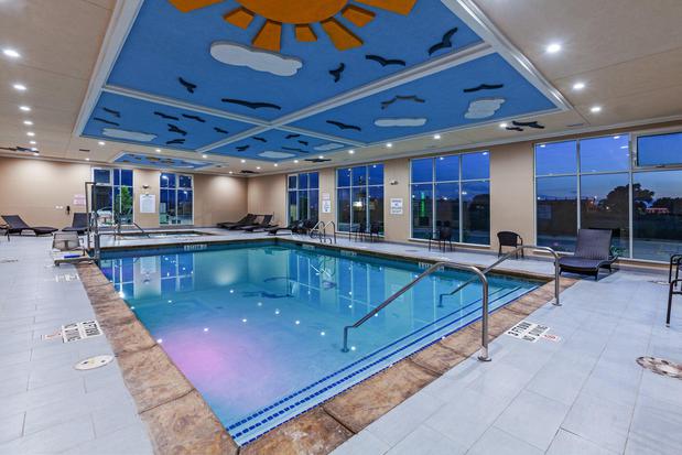 Images Holiday Inn Amarillo East by IHG