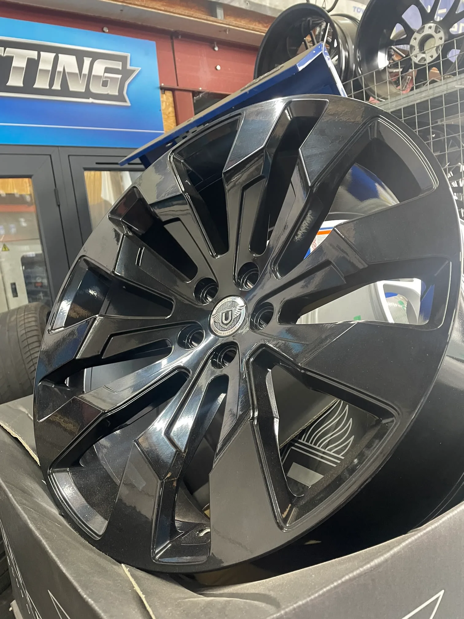 Images Treadmark Wheels & Tyres