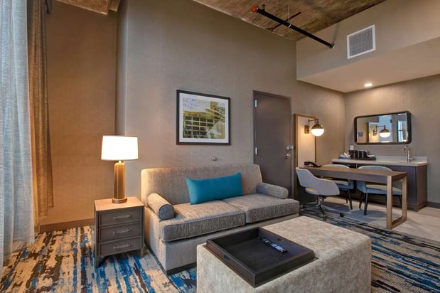 Images Embassy Suites by Hilton Rockford Riverfront