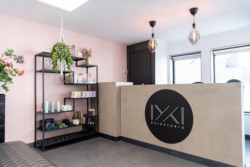 Foto's IXXI-Hairstudio en IXXI-Haarwerken