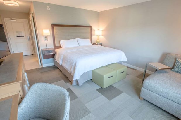 Images Hampton Inn Amesbury