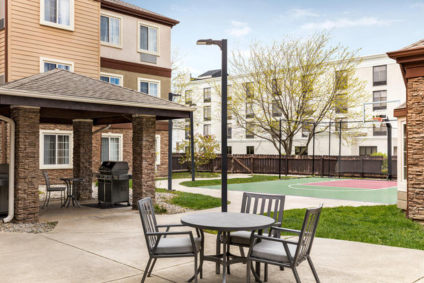 Images Staybridge Suites Fort Wayne by IHG