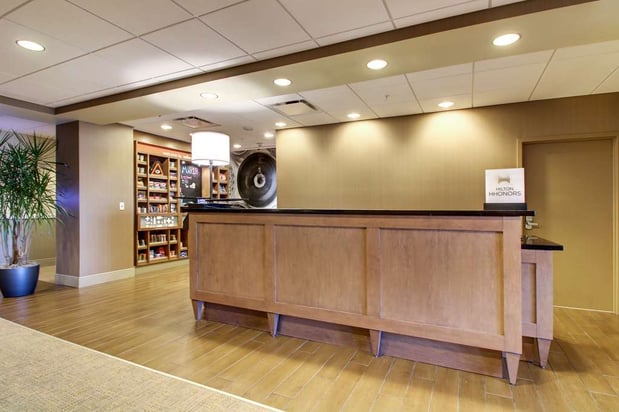 Images Hampton Inn & Suites Milwaukee West