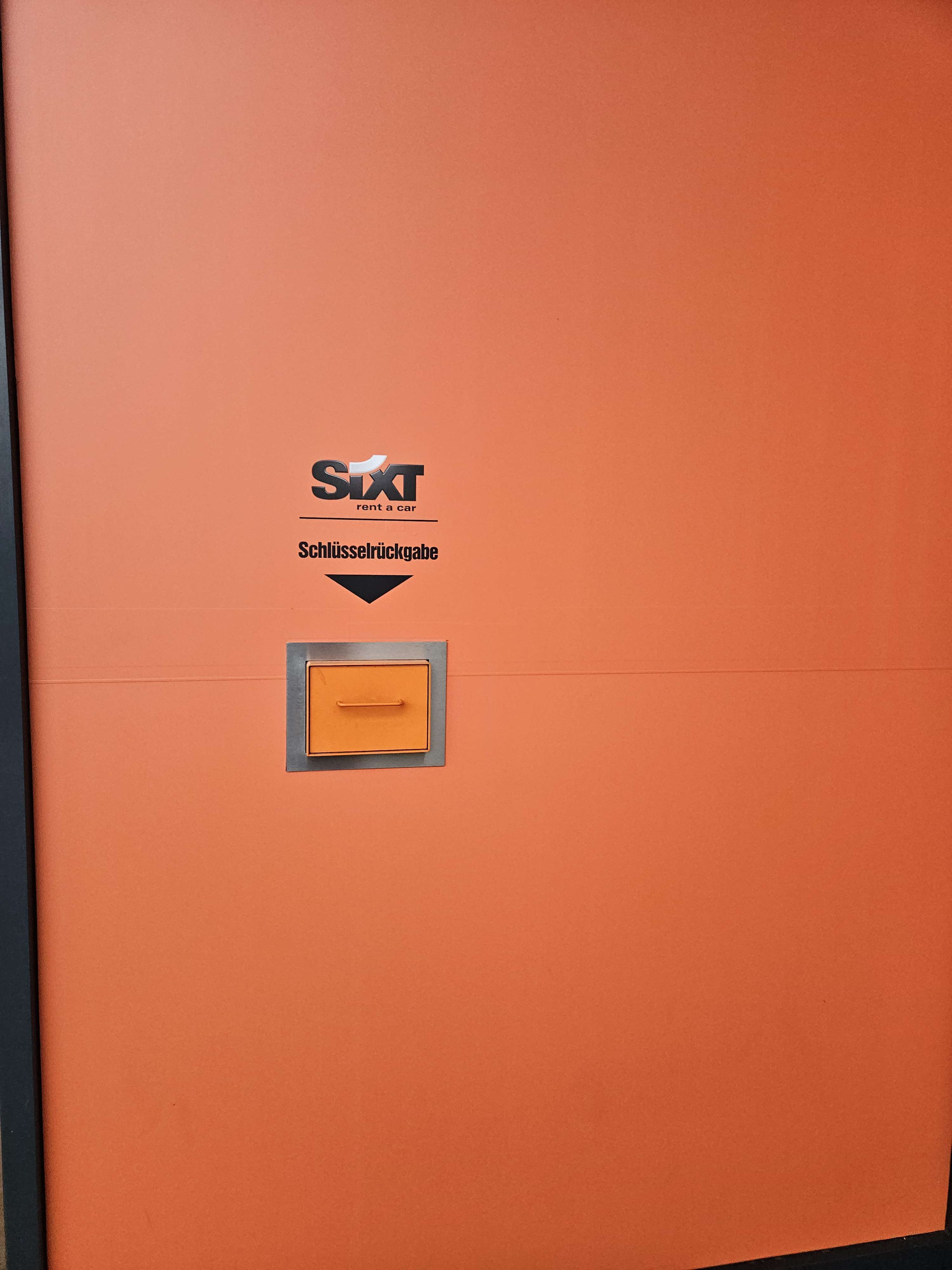 Bild 15 SIXT Autovermietung München Messestadt Riem in München