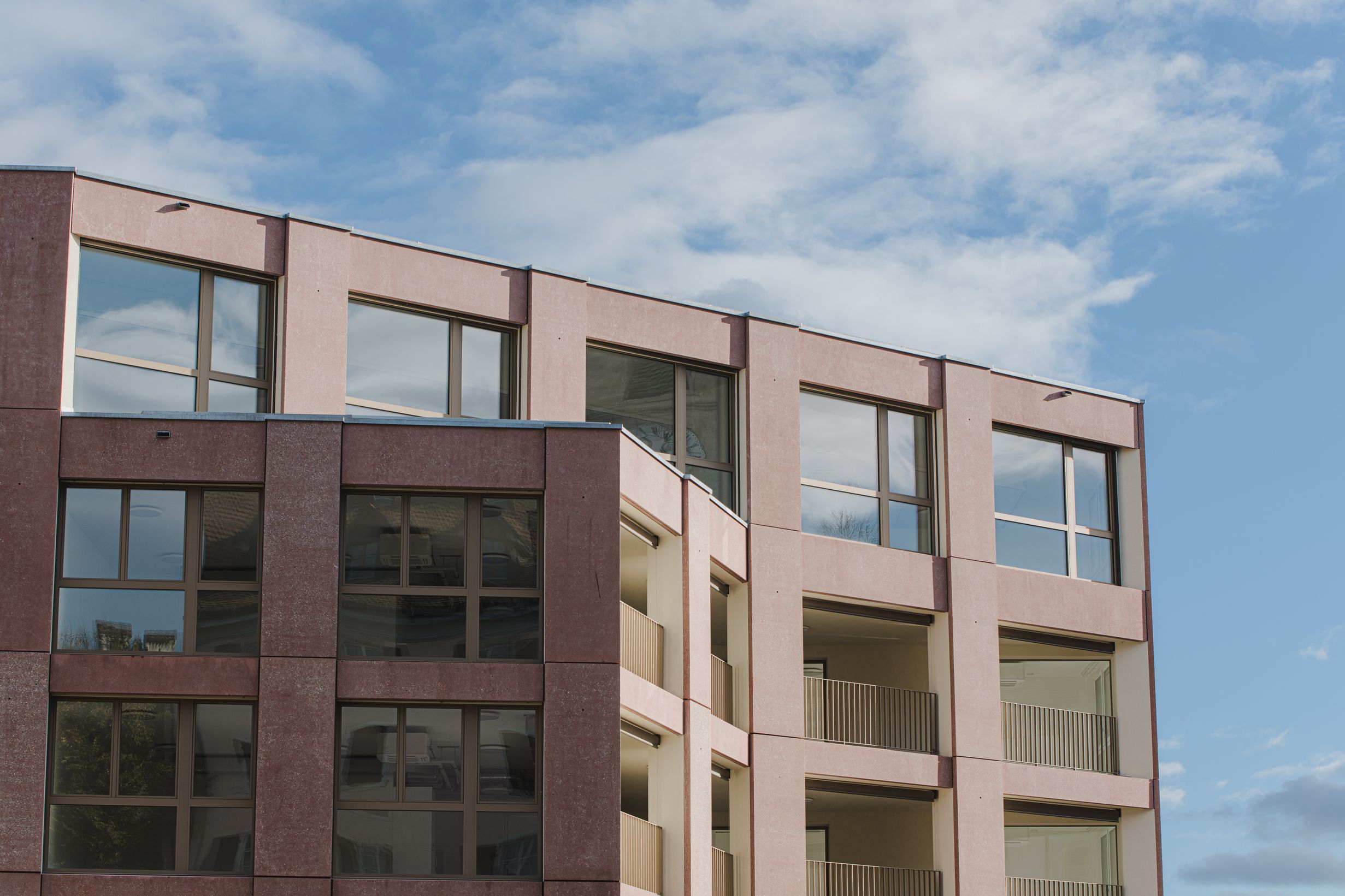 Bilder Les Pénates SA