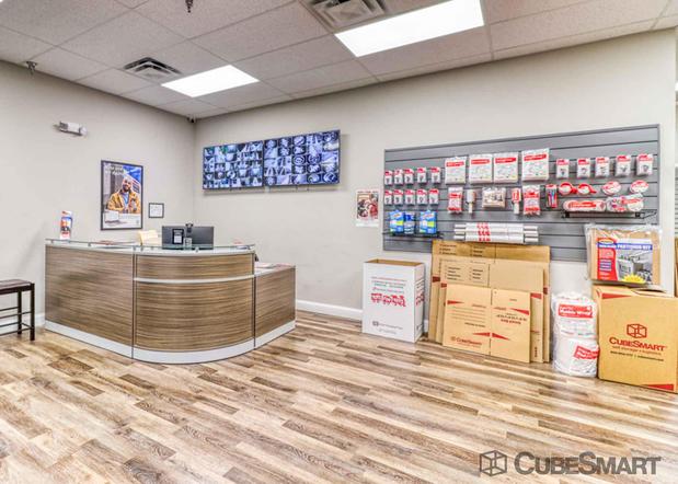 Images CubeSmart Self Storage