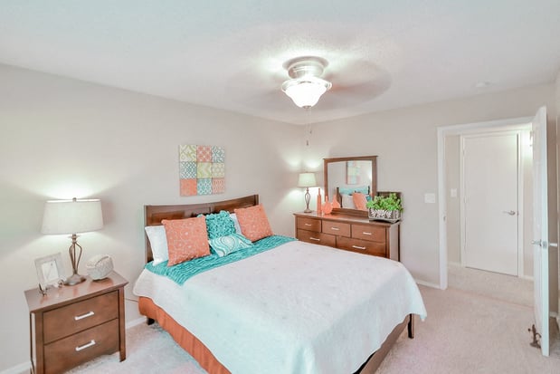 Images Creekside at Pear Ridge Apartment Homes