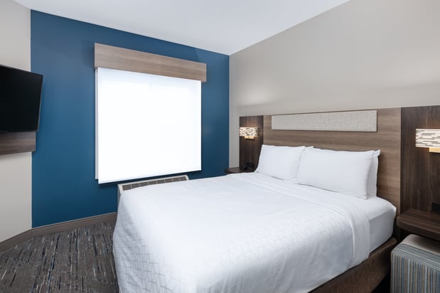 Images Holiday Inn Express & Suites Portland-Jantzen Beach by IHG