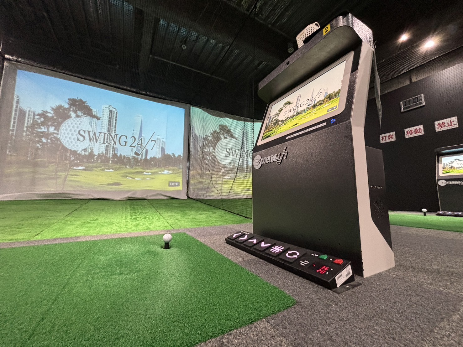 Images インドアゴルフ練習場 SWING24/7 三田店