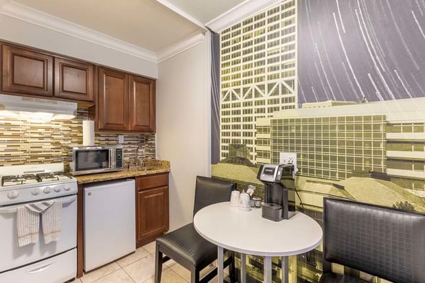 Images Best Western Plus Milwaukee West