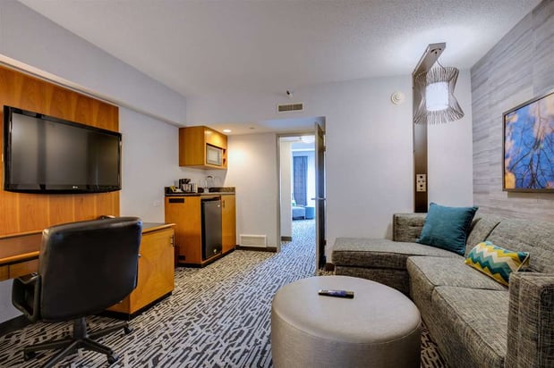 Images DoubleTree Suites by Hilton Hotel & Conference Center Chicago-Downers Grove