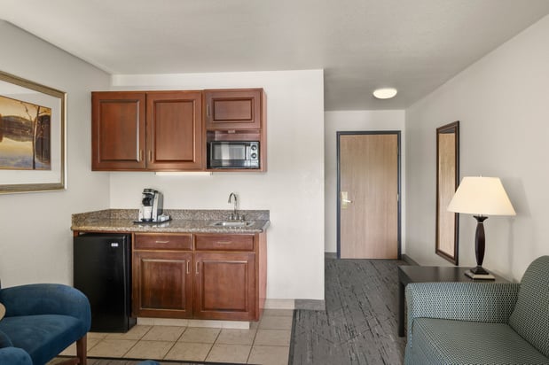 Images Holiday Inn Express & Suites New Buffalo, MI by IHG