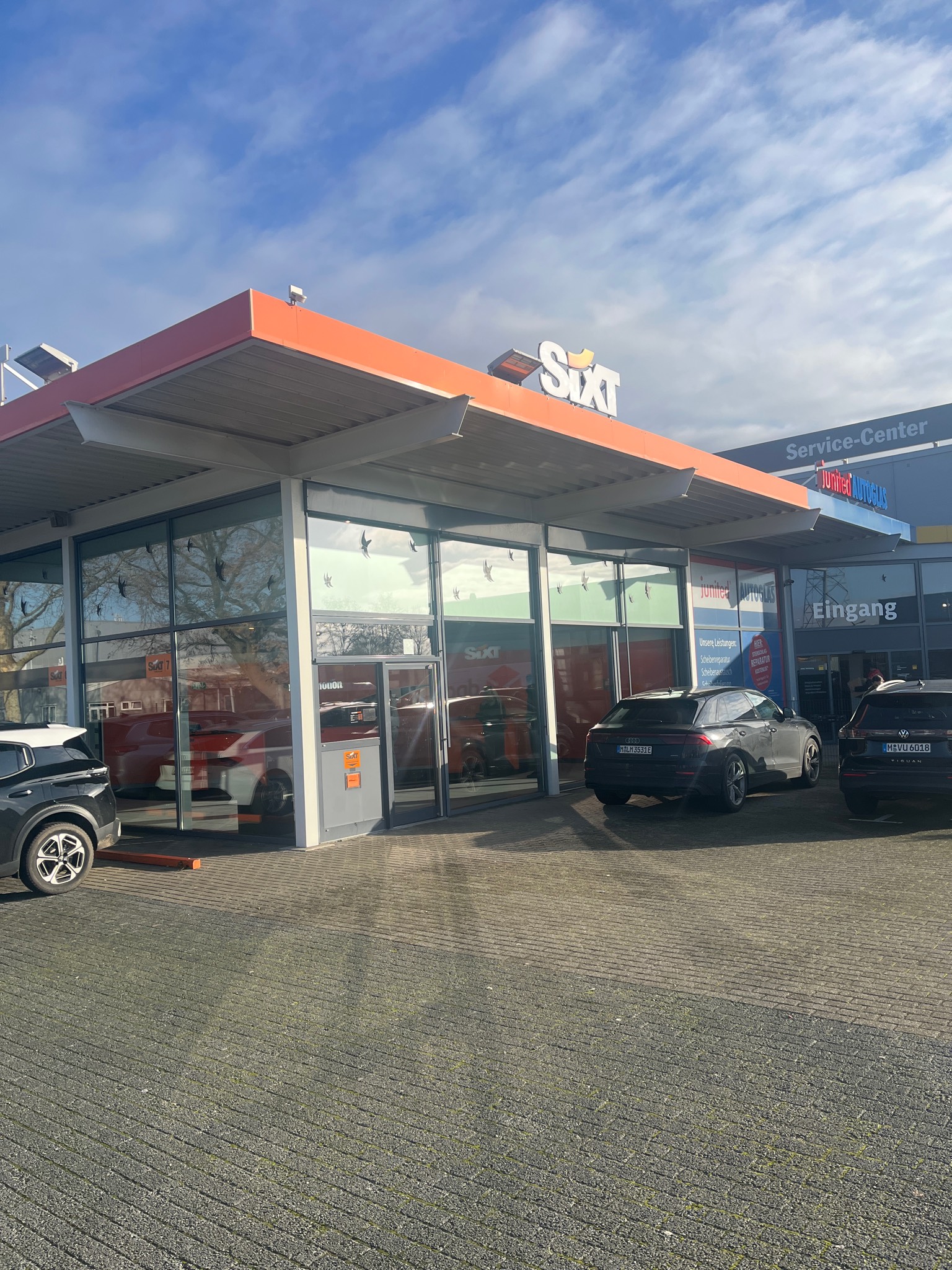 SIXT Autovermietung Mönchengladbach, Lehmkuhlenweg 8 in Mönchengladbach