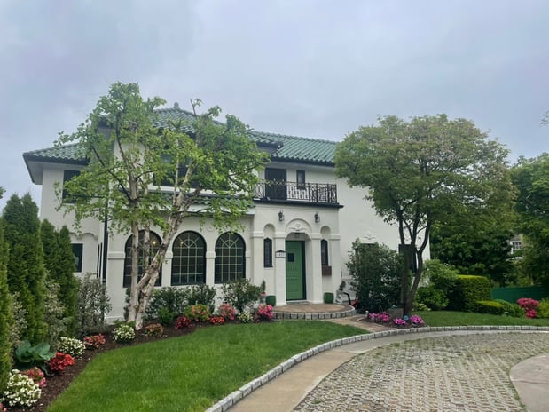 Images Azul Painting Corp.