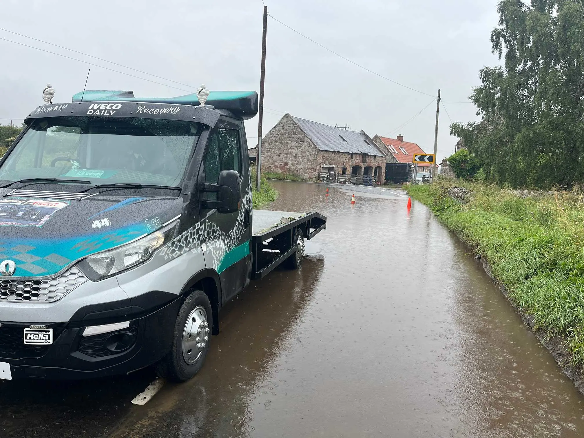 Images ALM Roadside Recovery