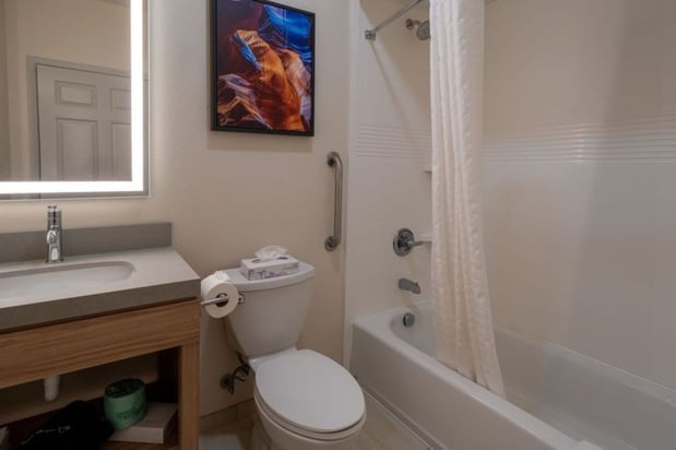 Images Candlewood Suites Baytown by IHG
