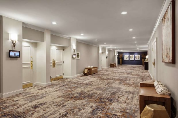 Images DoubleTree by Hilton McLean Tysons