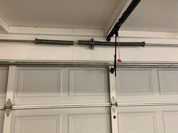 Images Urgent Garage Doors