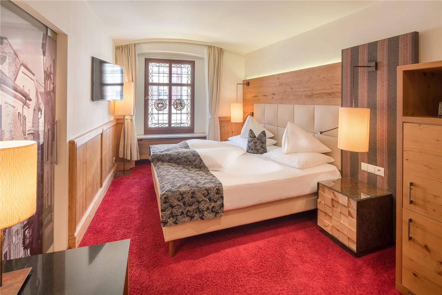 Hotel Goldener Adler, BW Signature Collection, Herzog - Friedrich Str 6 in Innsbruck
