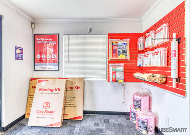 Images CubeSmart Self Storage