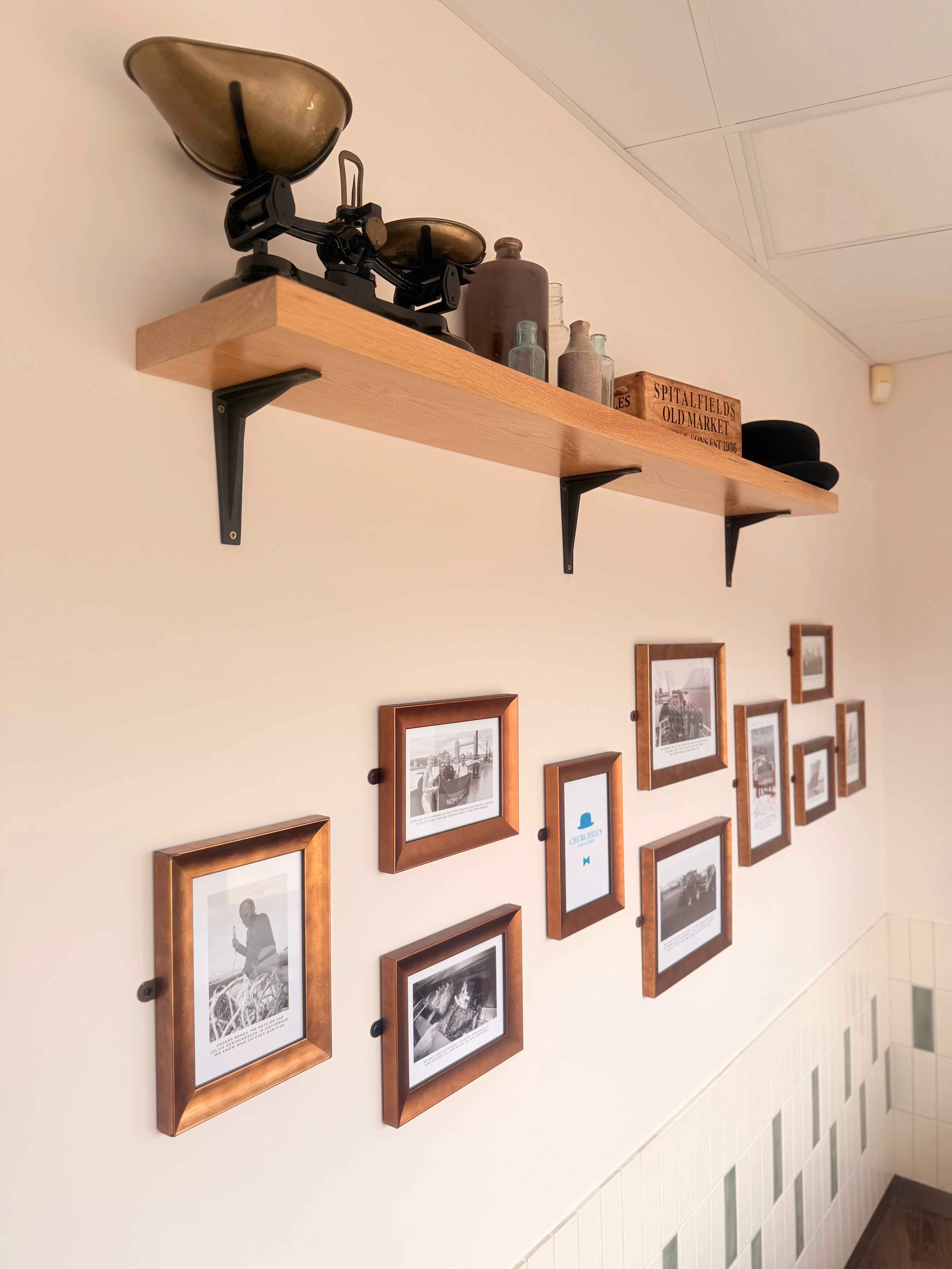 Churchill's fish and chips, Cambourne interior