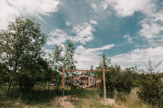 Images Stonewall Farms, LLC