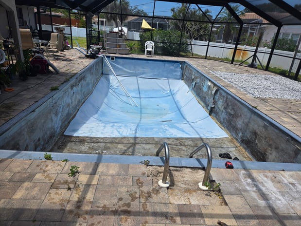 Images Paradise Palm Pools Inc