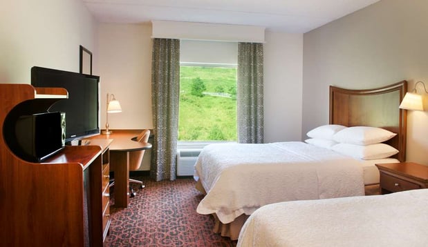 Images Hampton Inn & Suites Pittsburgh-Meadow Lands