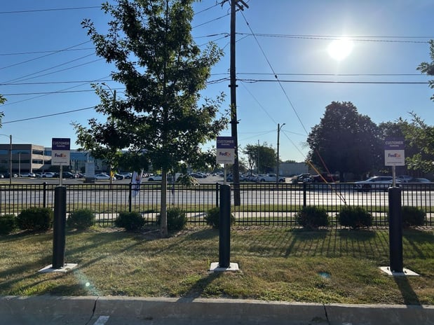 Images FedEx Office Print & Ship Center