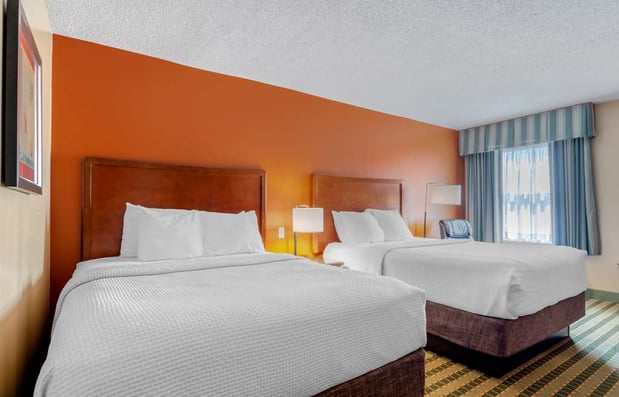 Images Best Western Plus Inn at Valley View