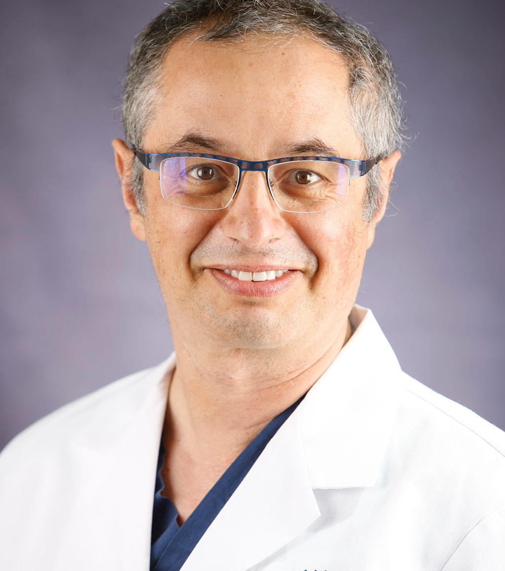 Headshot of Dr. Oscar Ghelber