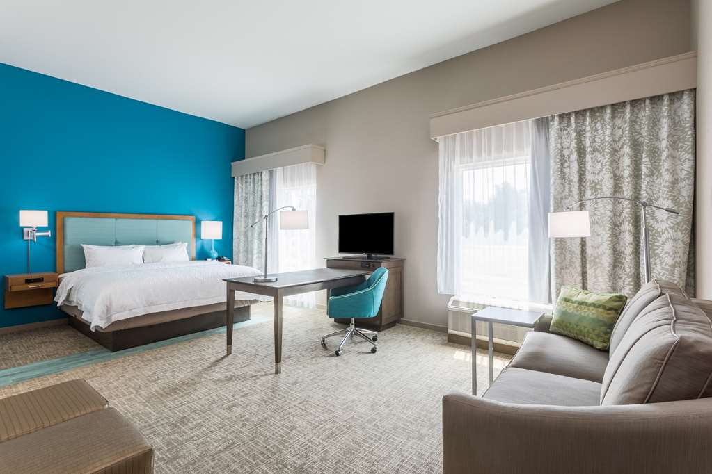 Guest room