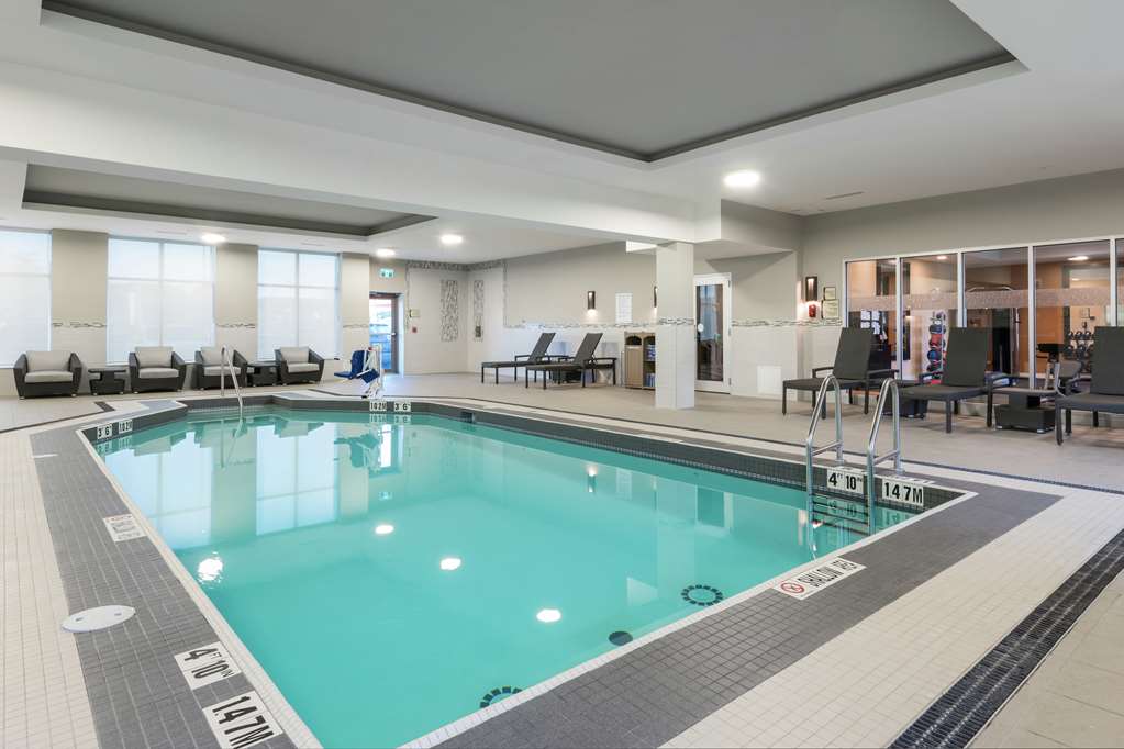 Pool Homewood Suites by Hilton Ottawa Airport Ottawa (613)422-3678