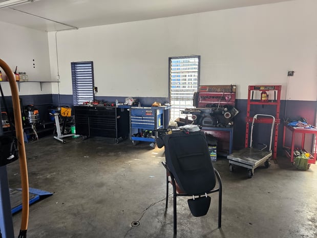 Images Kaspa Auto Repair & Glass