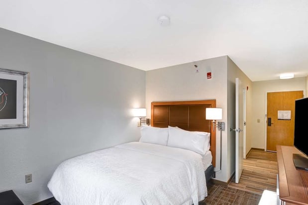 Images Hampton Inn Memphis-Poplar