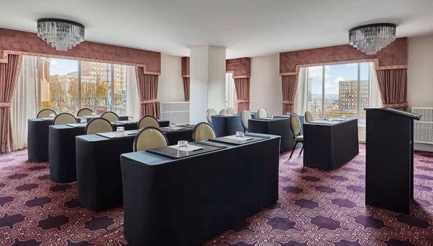 Images Graduate by Hilton Seattle