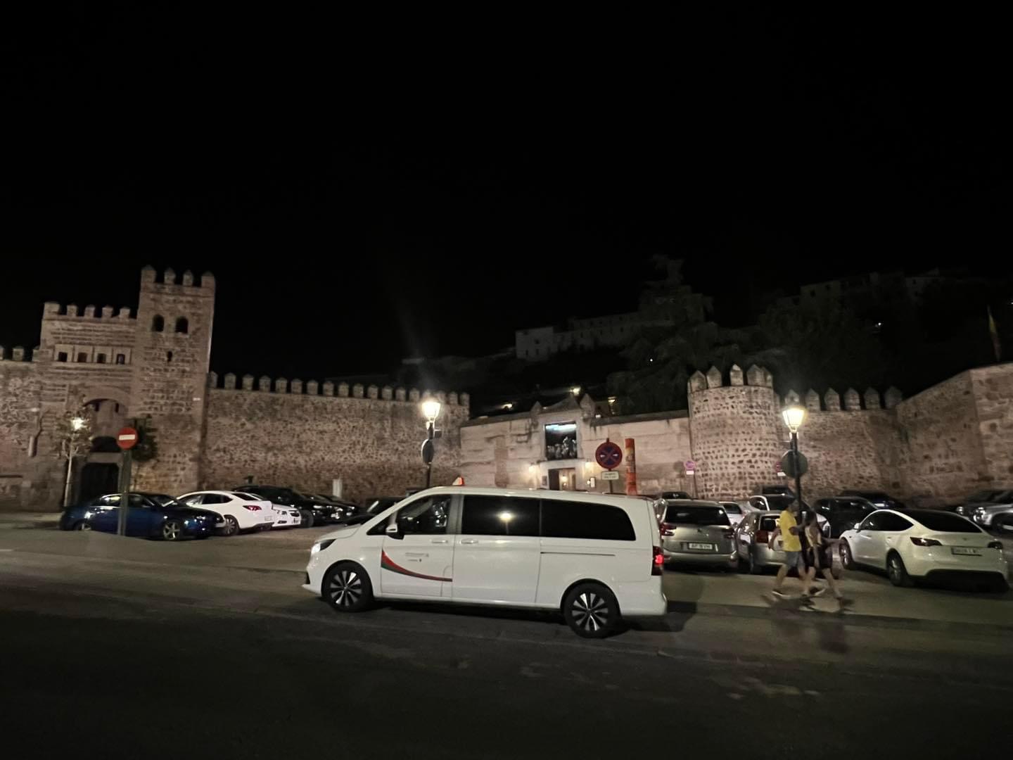 Images Exclusive Airport Service Taxi
