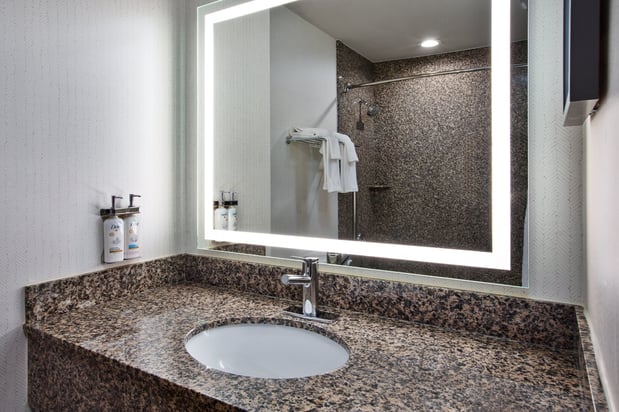 Images Holiday Inn Ontario Airport by IHG