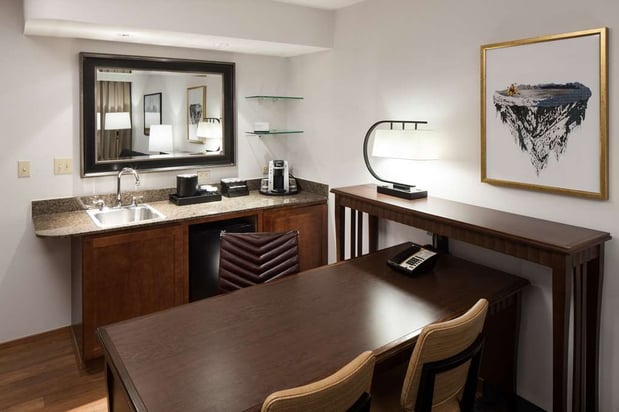 Images Embassy Suites by Hilton Anchorage