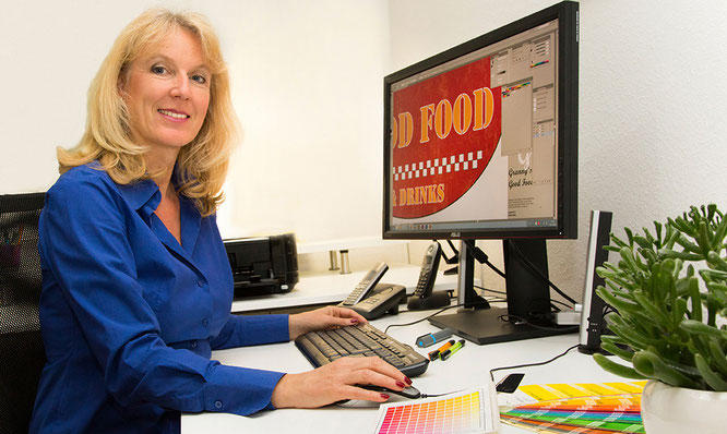 Grafikdesign Petra Kreß, In der Römerstadt 7a in Frankfurt am Main