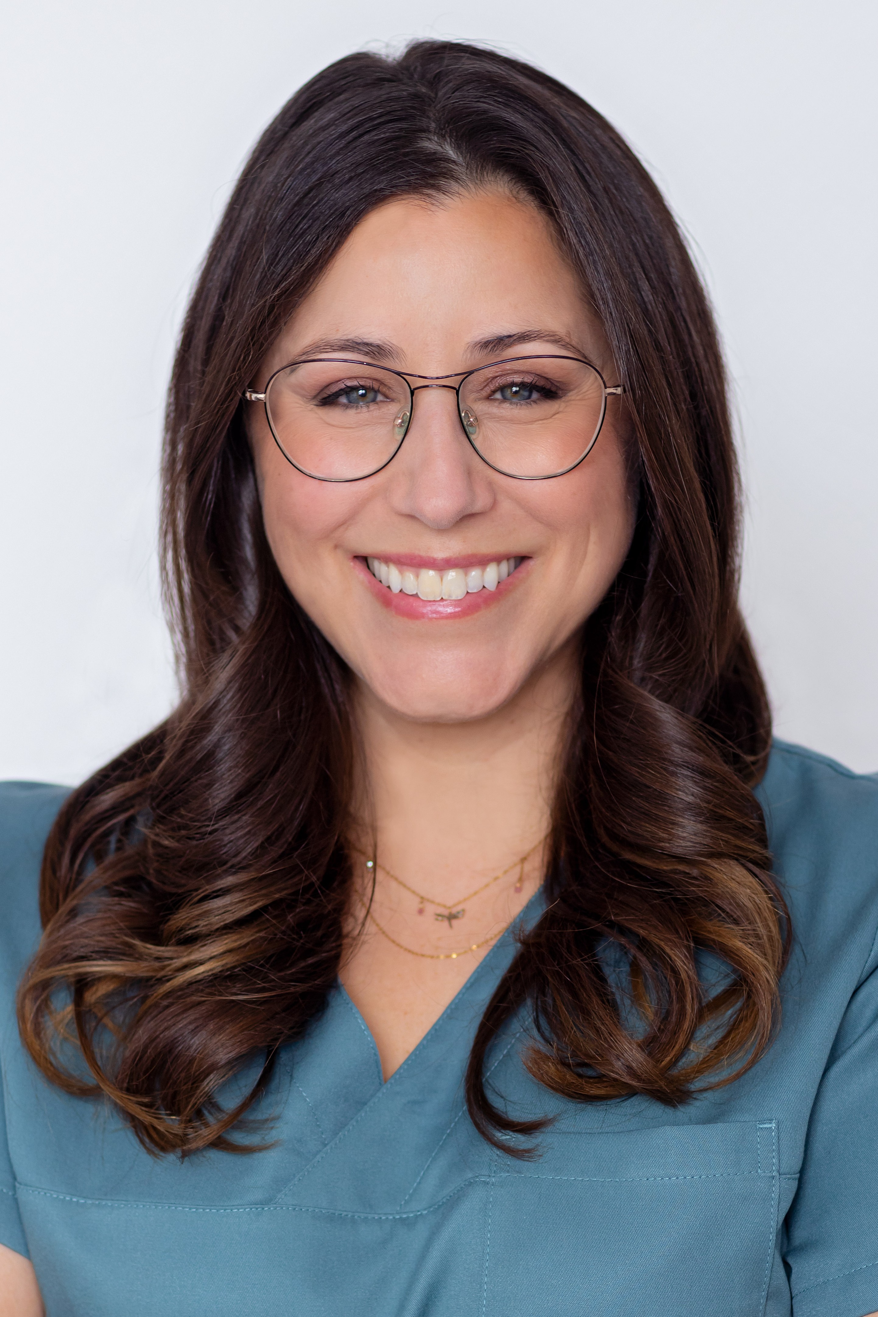 Bilder Merezas Zahnmedizin, Dr. med. dent. Eleni Seifert-Merezas