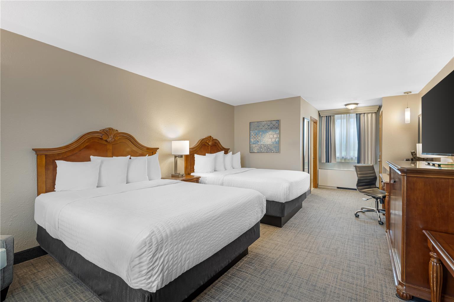 Two Queen- Second Floor Room