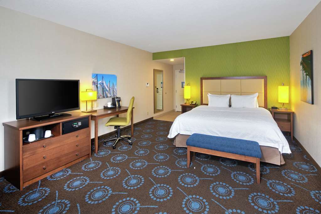 Images Hampton Inn by Hilton Halifax Downtown