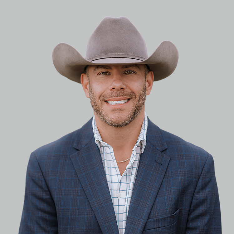 Headshot of Brandon Tatarevich, a wealth advisor at Chase