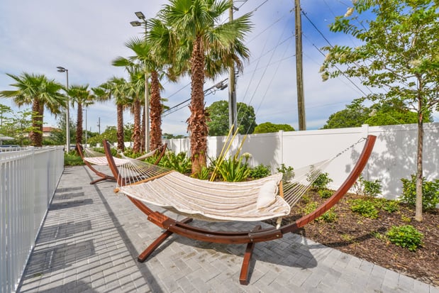Images Holiday Inn Express & Suites St. Petersburg - Madeira Beach by IHG