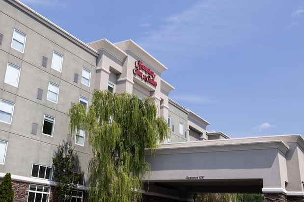 Images Hampton Inn & Suites Greensboro/Coliseum Area