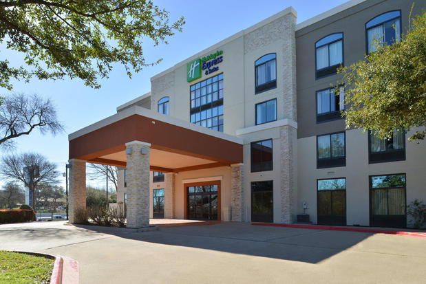 Images Holiday Inn Express & Suites Austin North Central by IHG